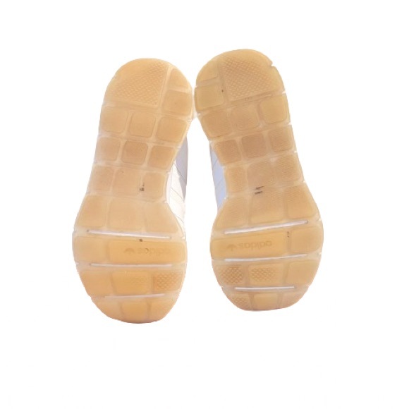 ADIDAS- Adidas Women's Swift Run X (FY2138). Size: 6 - Picture 9 of 10